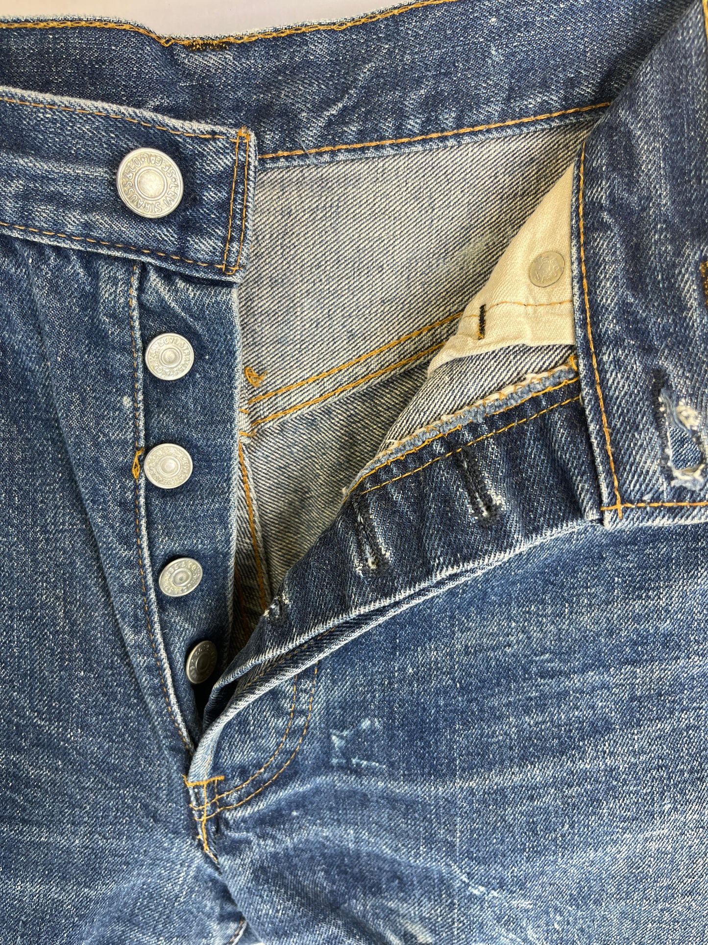 Red Line Cut Offs 28w