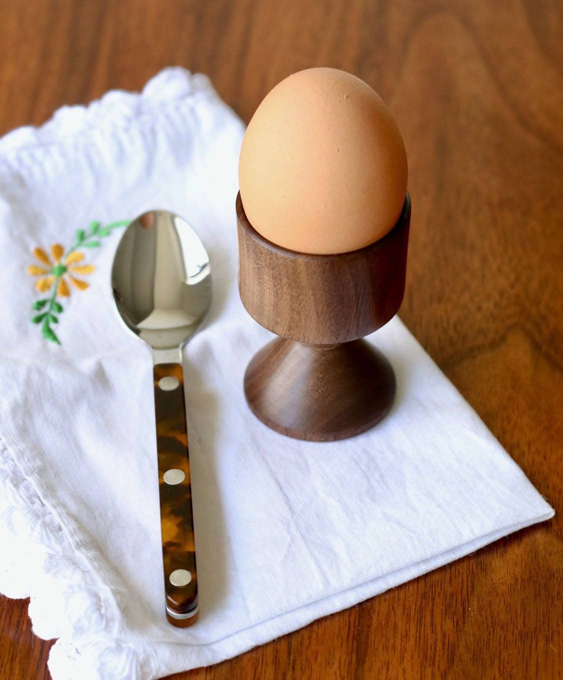 Walnut Wood Egg Cup - Kitchen Serving Utensil