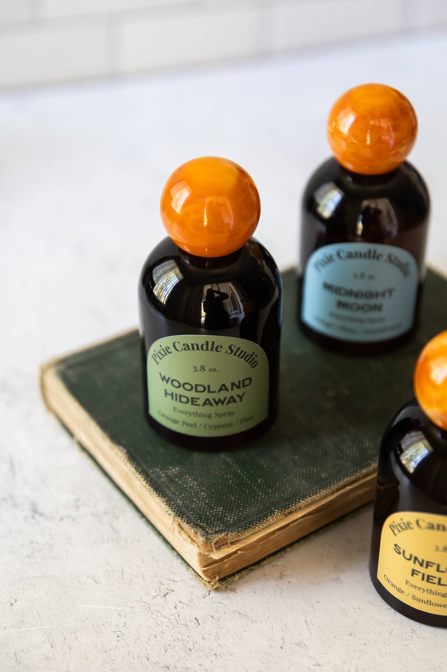 Room, Body, Linen Spray: Woodland Hideaway