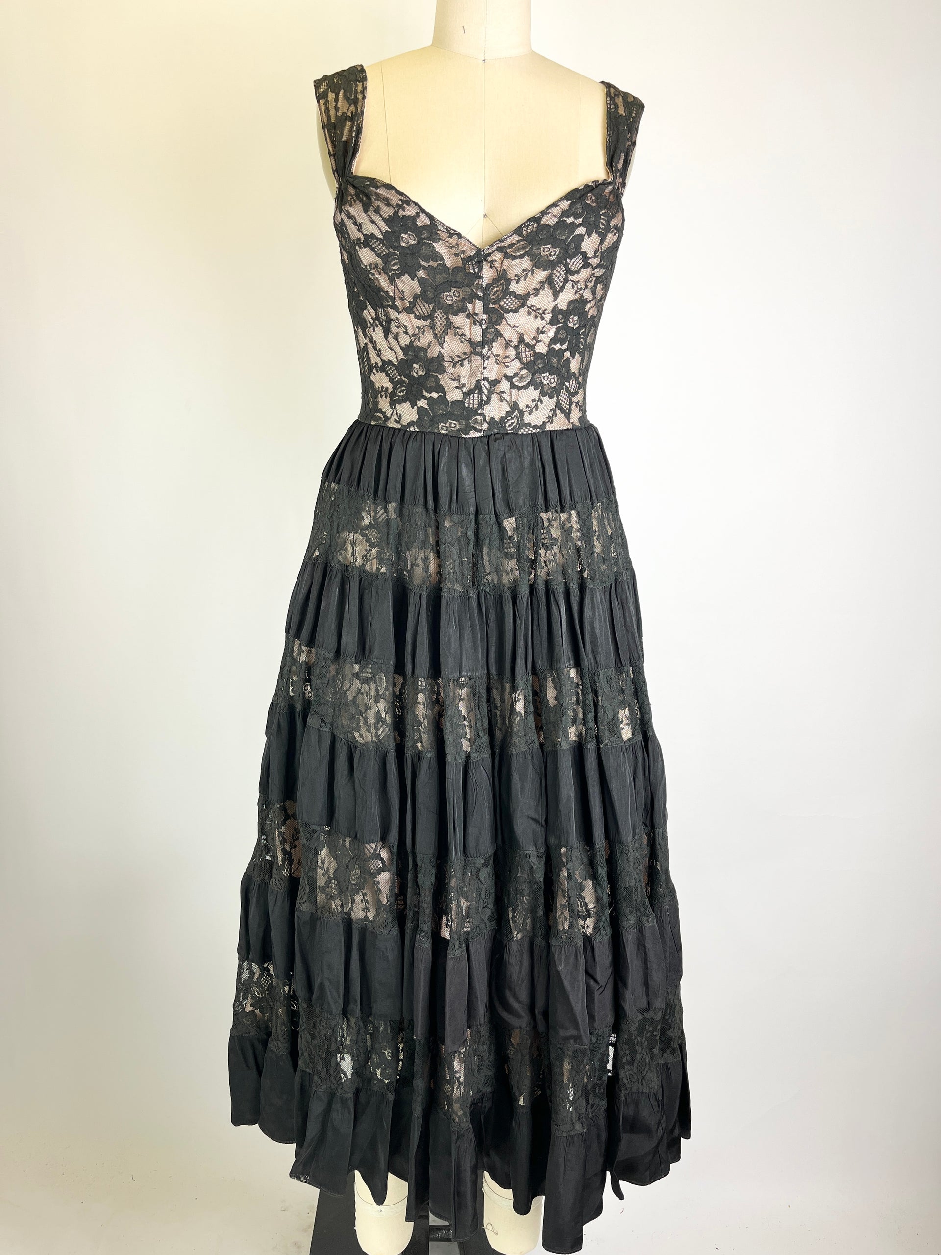 Lace 1950s Dress – foundationvintage.com